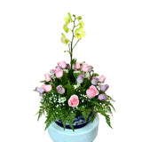 Quesera talavera mediana con orquidea y rosas tono pastel