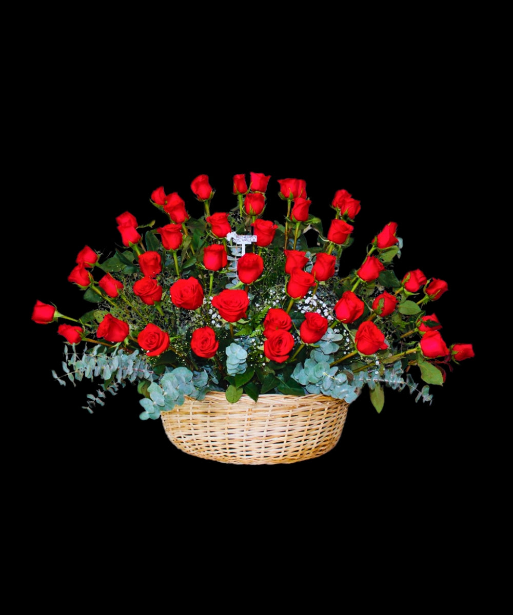 Canasta Clásica con Rosas Rojas