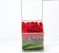 Detalle de cristal con rosas rojas